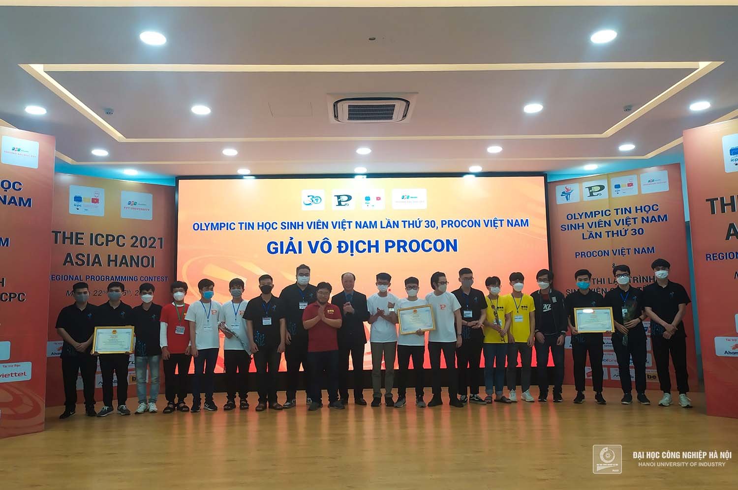 Kỳ thi Olympic Tin học sinh viên Việt Nam lần thứ 30 và kỳ thi lập trình sinh viên quốc tế ICPC Asia Hanoi