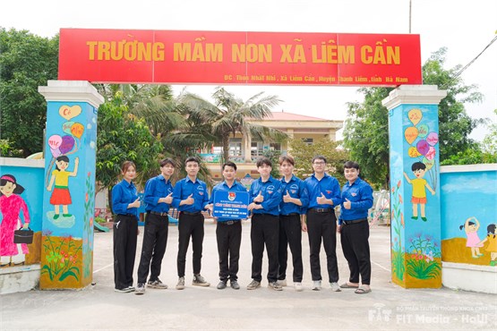 Công trình thanh niên `Chào mừng 93 năm ngày thành lập Đoàn TNCS Hồ Chí Minh`