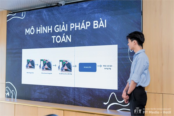 Lễ bảo vệ Đề tài Nghiên cứu Khoa học Sinh viên Khoa Công nghệ thông tin năm 2024