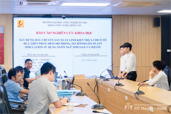 Lễ bảo vệ Đề tài Nghiên cứu Khoa học Sinh viên Khoa Công nghệ thông tin năm 2024