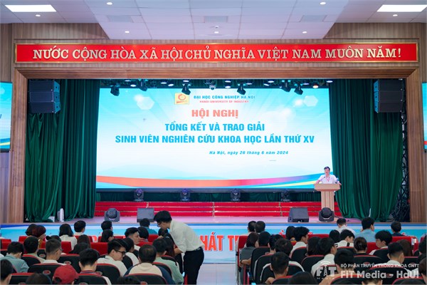 61 công trình khoa học Khoa CNTT được khen thưởng tại lễ trao giải sinh viên nghiên cứu khoa học năm học 2023-2024