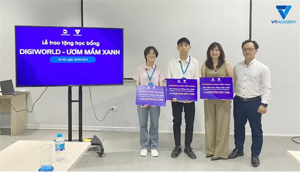 Sinh viên Khoa Công nghệ thông tin Trường Đại học Công nghiệp nhận học bổng từ VTI Academy