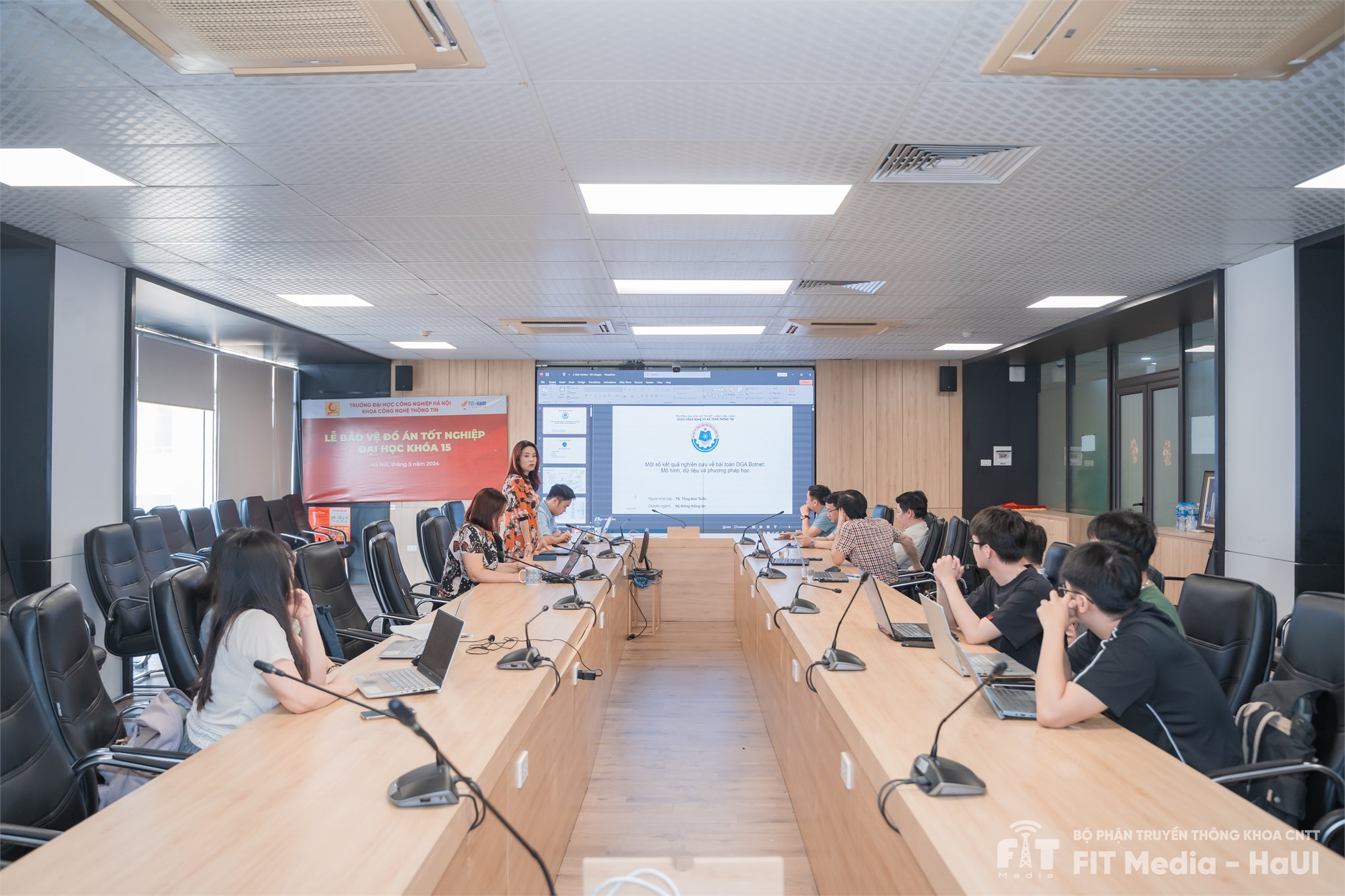 Seminar `Một số kết quả nghiên cứu về bài toán DGA Botnet Mô hình, dữ liệu và phương pháp học`