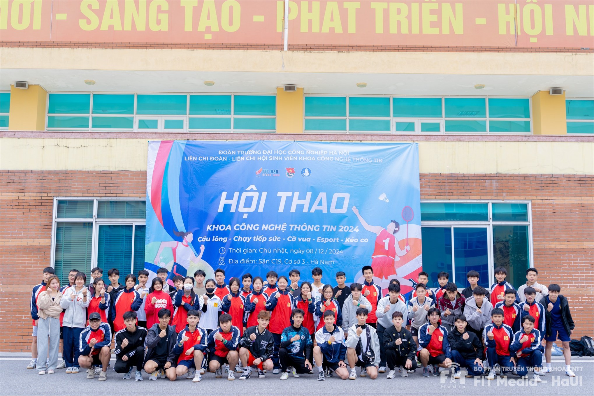 Hội thao Khoa Công nghệ thông tin 2024 - Sự kiện thu hút hơn 200 vận động viên và cổ động