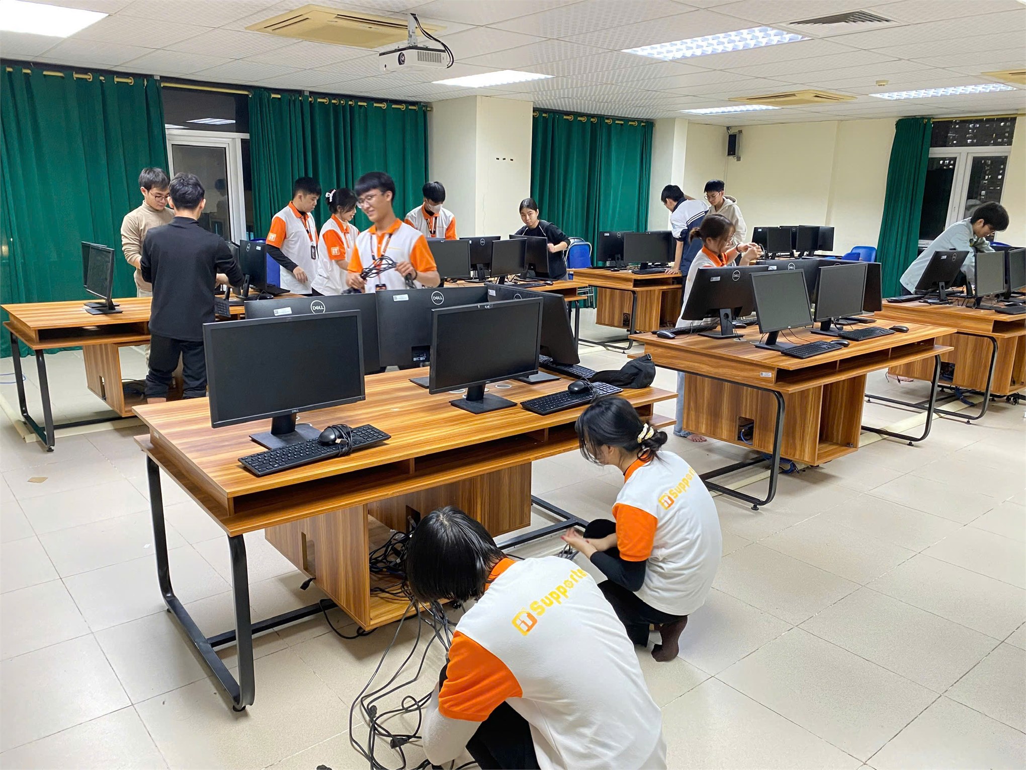 Chúc mừng thành công Kỳ thi Olympic Tin học Sinh viên Việt Nam lần thứ 33 (OLP’24), Procon và Kỳ thi lập trình sinh viên quốc tế ICPC Asia Hanoi 2024