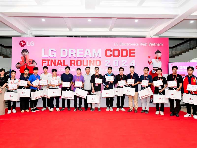 Sinh viên Khoa Công nghệ thông tin xuất sắc vượt qua vòng Qualifying Round Cuộc thi Lập trình LG Dream Code 2024